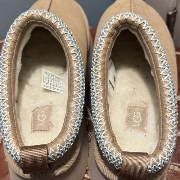 UGG Tasman Slip-On. Never worn. NWOT - Picture 2 of 7